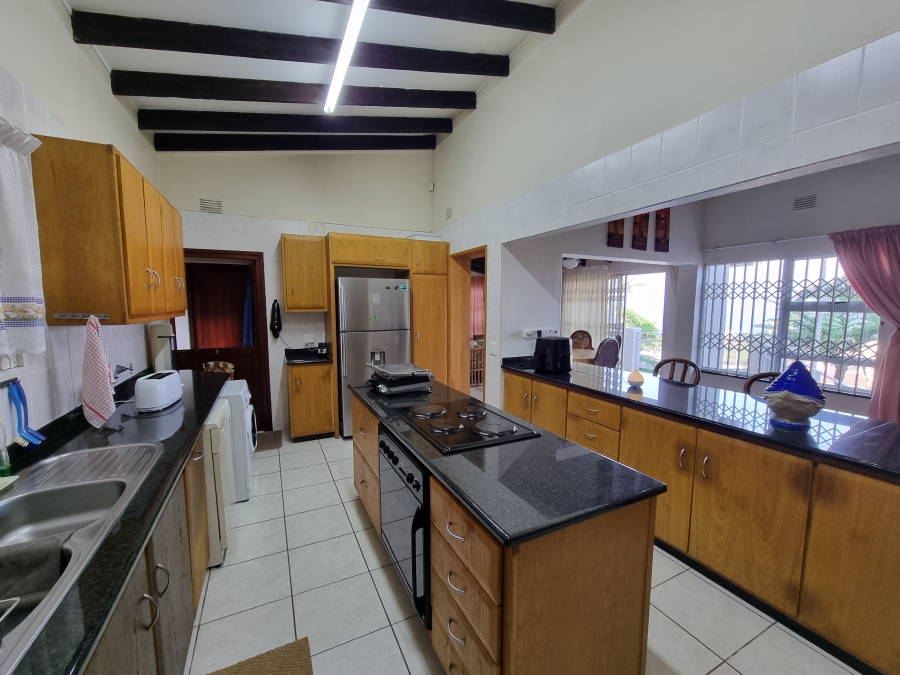 5 Bedroom Property for Sale in Margate KwaZulu-Natal