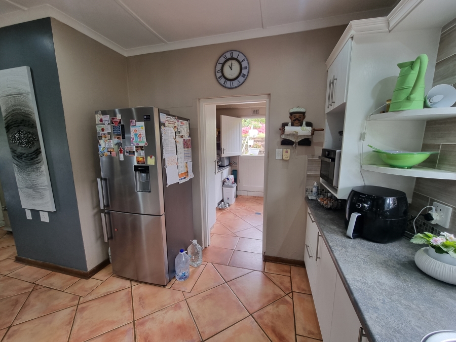 3 Bedroom Property for Sale in Uvongo KwaZulu-Natal