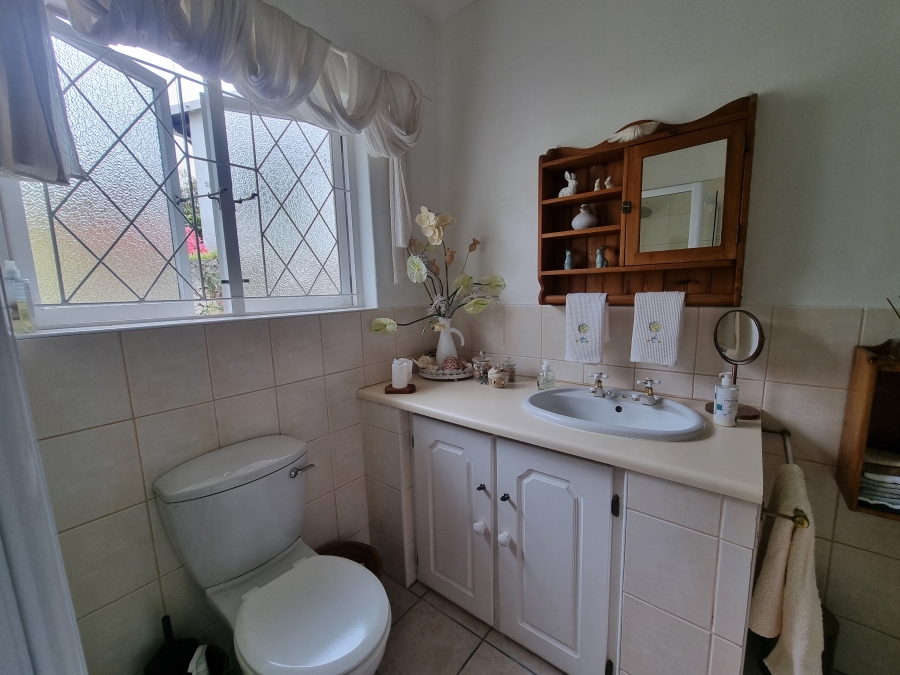 3 Bedroom Property for Sale in Uvongo KwaZulu-Natal