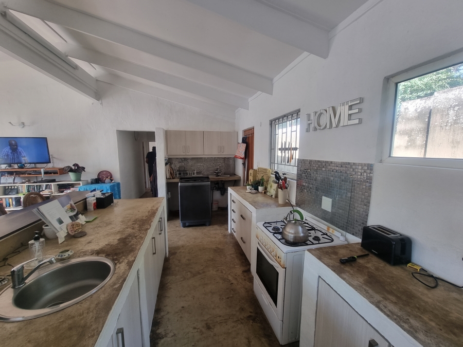 4 Bedroom Property for Sale in Umtentweni KwaZulu-Natal