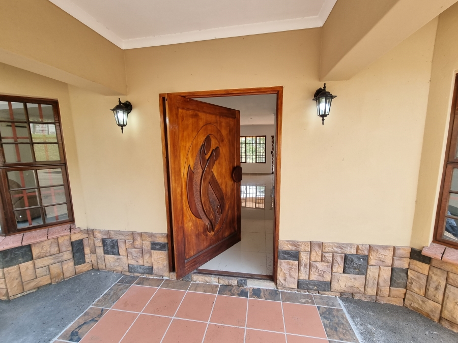 3 Bedroom Property for Sale in Umtentweni KwaZulu-Natal