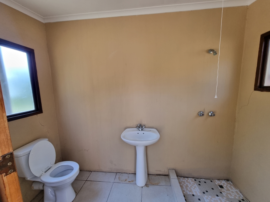 3 Bedroom Property for Sale in Umtentweni KwaZulu-Natal