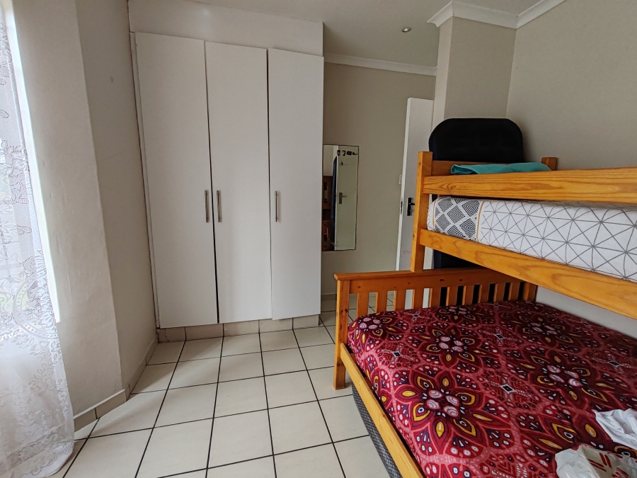 2 Bedroom Property for Sale in Uvongo KwaZulu-Natal