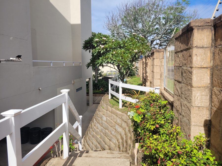 2 Bedroom Property for Sale in Uvongo Beach KwaZulu-Natal