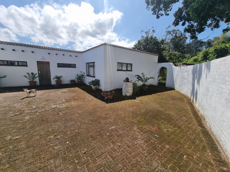 5 Bedroom Property for Sale in Marina Beach KwaZulu-Natal