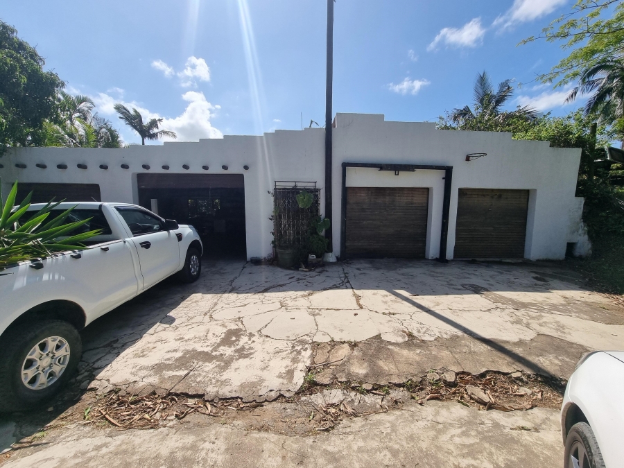 5 Bedroom Property for Sale in Marina Beach KwaZulu-Natal