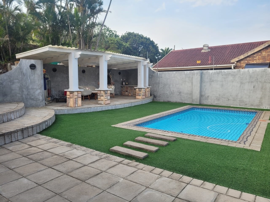 4 Bedroom Property for Sale in Uvongo KwaZulu-Natal