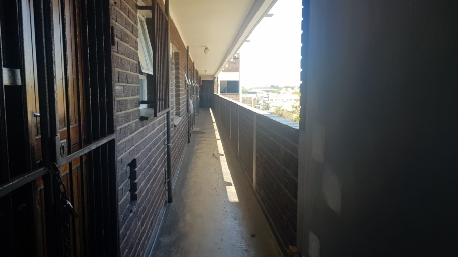 To Let 2 Bedroom Property for Rent in Glenwood KwaZulu-Natal