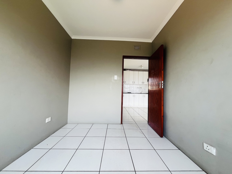 To Let 3 Bedroom Property for Rent in Bluff KwaZulu-Natal