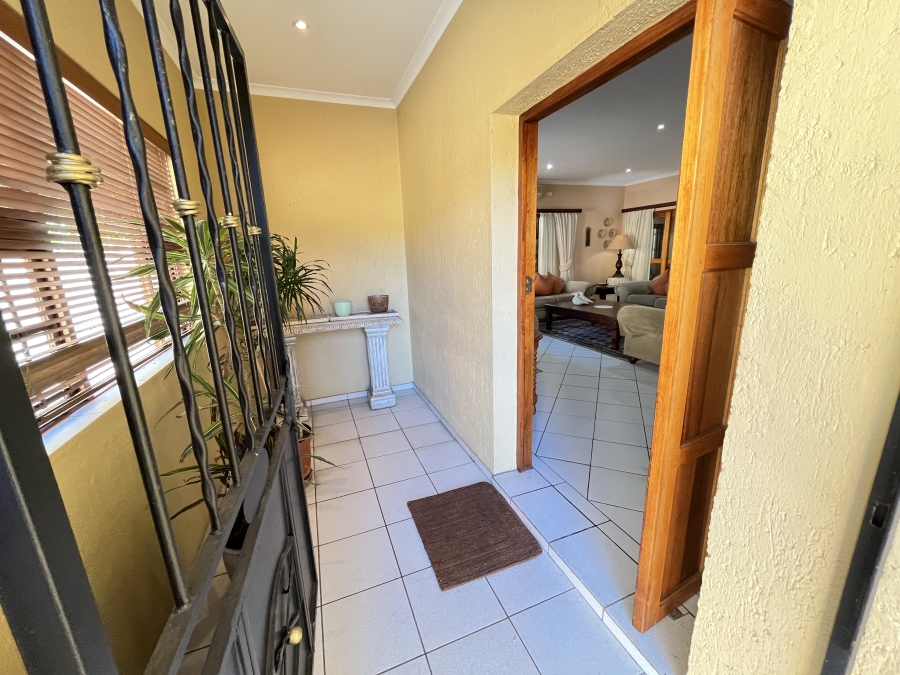 3 Bedroom Property for Sale in Uvongo KwaZulu-Natal