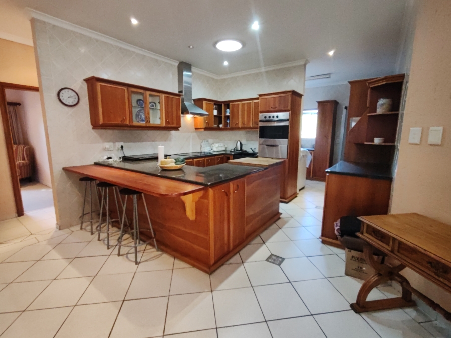 3 Bedroom Property for Sale in Uvongo KwaZulu-Natal