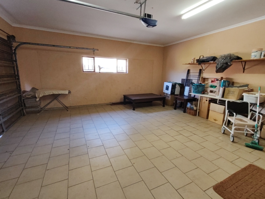 3 Bedroom Property for Sale in Uvongo KwaZulu-Natal