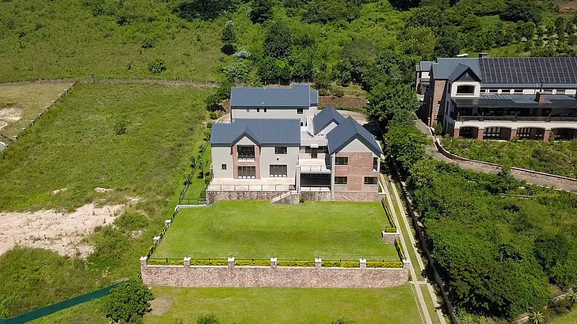 5 Bedroom Property for Sale in Alverstone KwaZulu-Natal