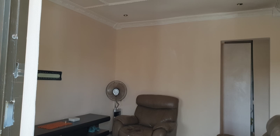 2 Bedroom Property for Sale in Lovu KwaZulu-Natal