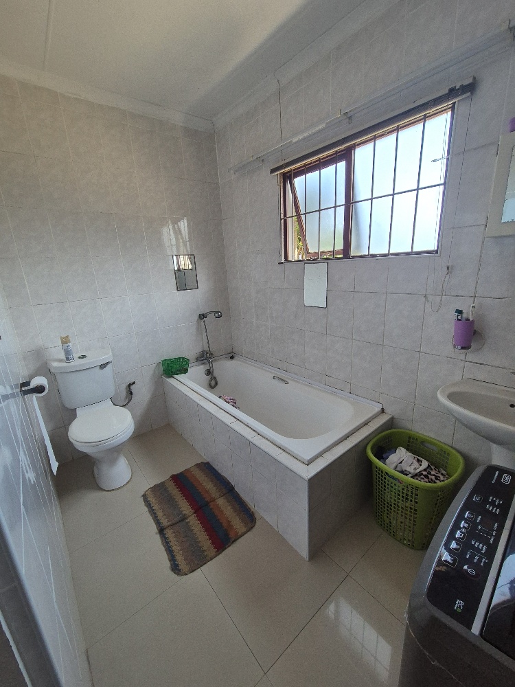 3 Bedroom Property for Sale in Oslo Beach KwaZulu-Natal