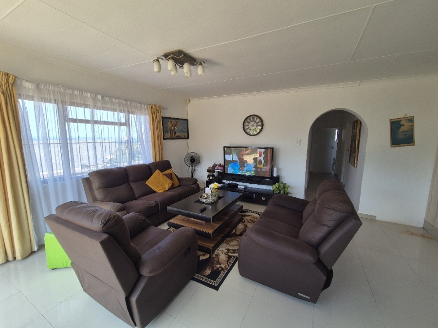 3 Bedroom Property for Sale in Oslo Beach KwaZulu-Natal