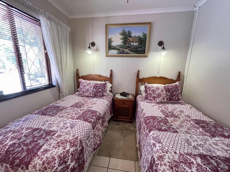 3 Bedroom Property for Sale in Uvongo KwaZulu-Natal