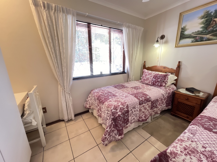 3 Bedroom Property for Sale in Uvongo KwaZulu-Natal