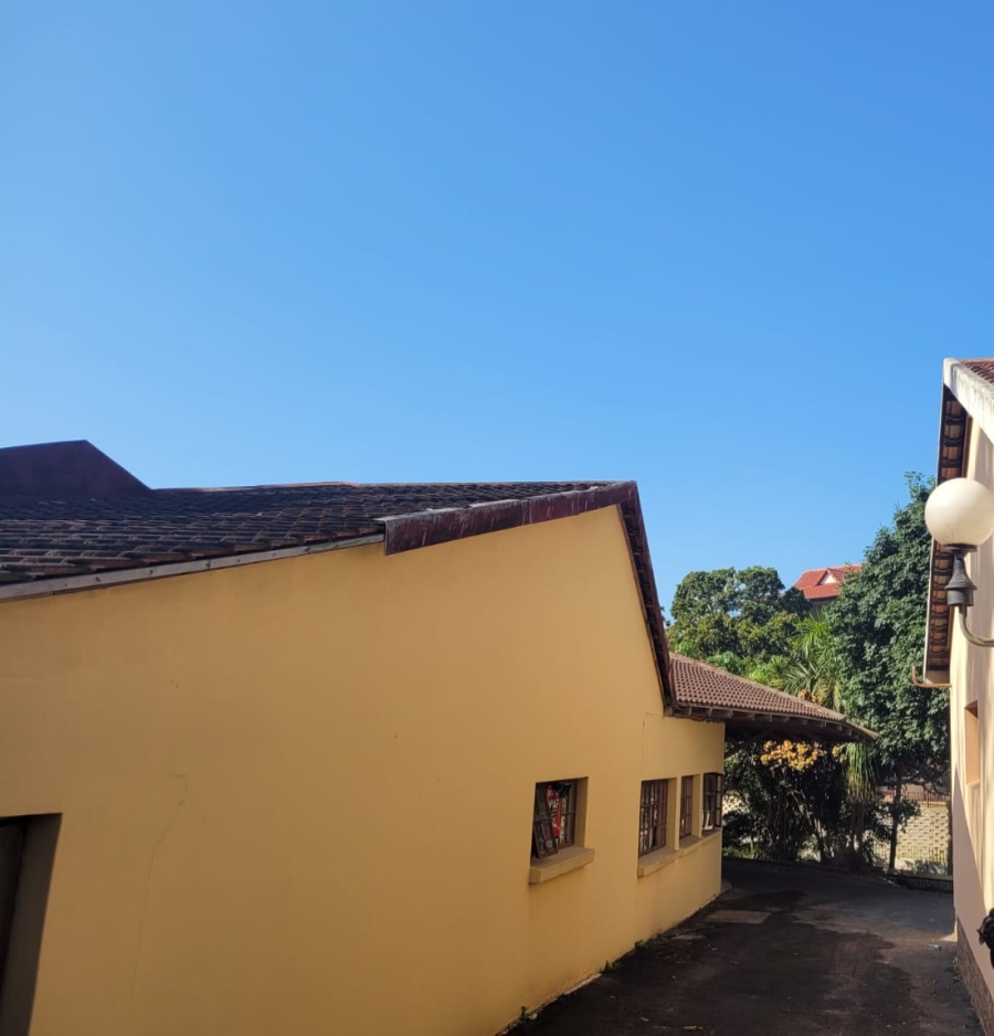 7 Bedroom Property for Sale in Margate KwaZulu-Natal