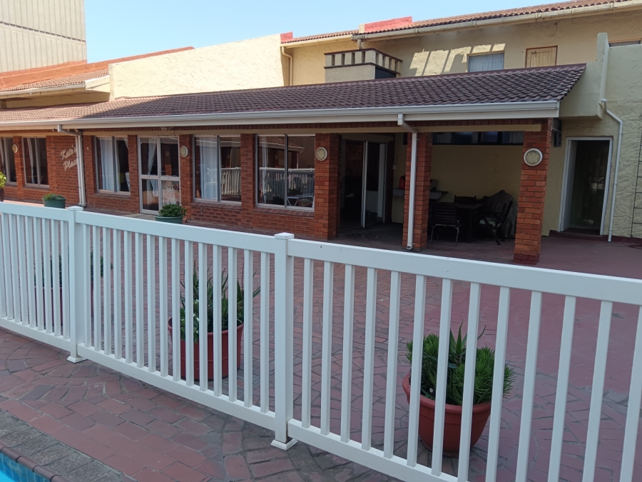 1 Bedroom Property for Sale in Durban North KwaZulu-Natal