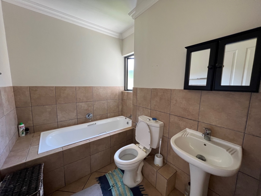 To Let 3 Bedroom Property for Rent in Zini River Estate KwaZulu-Natal