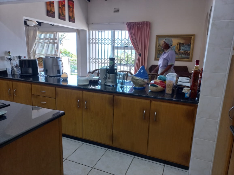 5 Bedroom Property for Sale in Margate KwaZulu-Natal