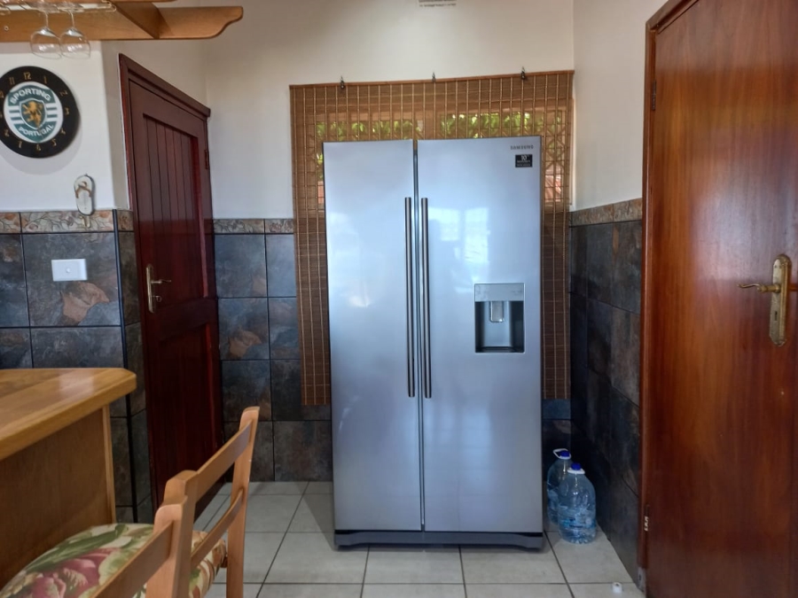 5 Bedroom Property for Sale in Margate KwaZulu-Natal