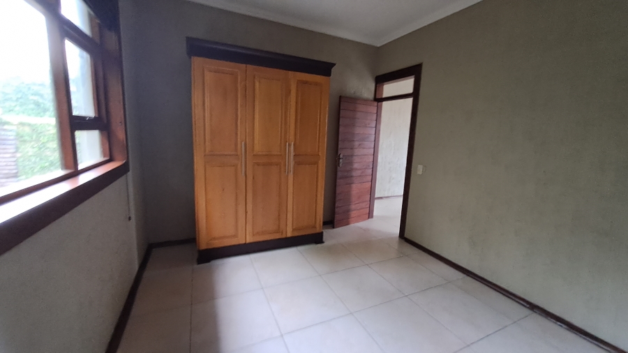 5 Bedroom Property for Sale in Shelly Beach KwaZulu-Natal