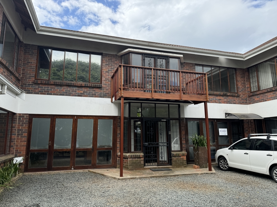 To Let commercial Property for Rent in Kloof KwaZulu-Natal