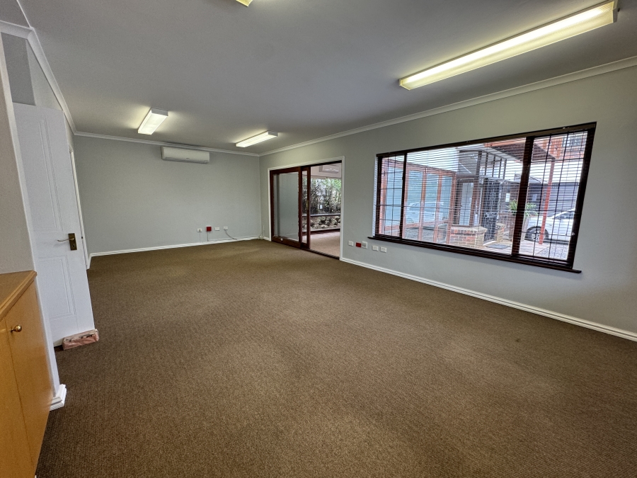 To Let commercial Property for Rent in Kloof KwaZulu-Natal