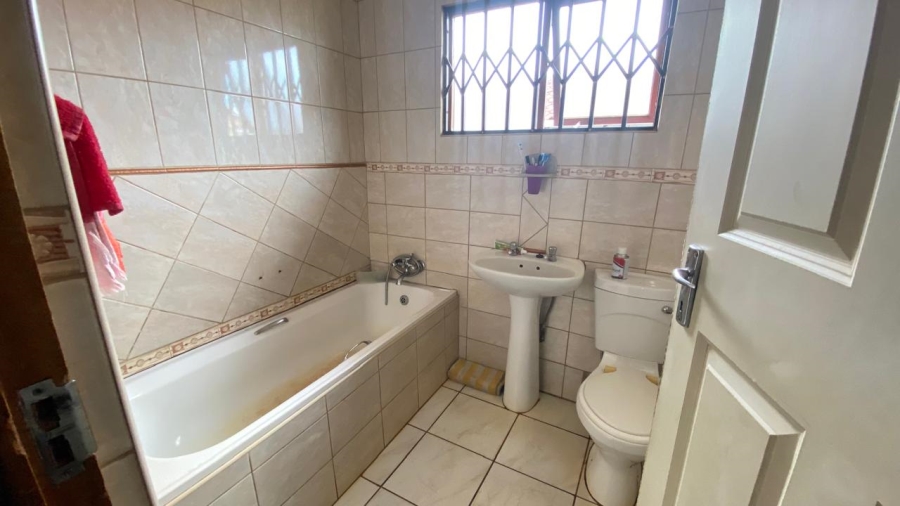 3 Bedroom Property for Sale in Umhlathuze KwaZulu-Natal