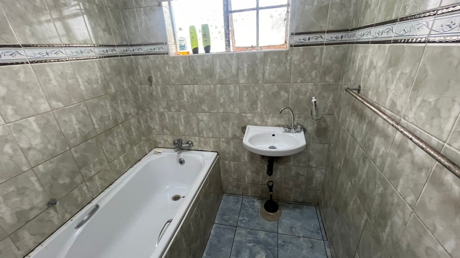 To Let 3 Bedroom Property for Rent in Noordsig KwaZulu-Natal