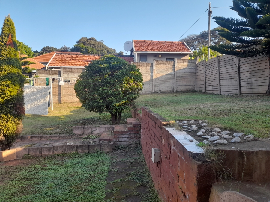 To Let 1 Bedroom Property for Rent in Montclair KwaZulu-Natal