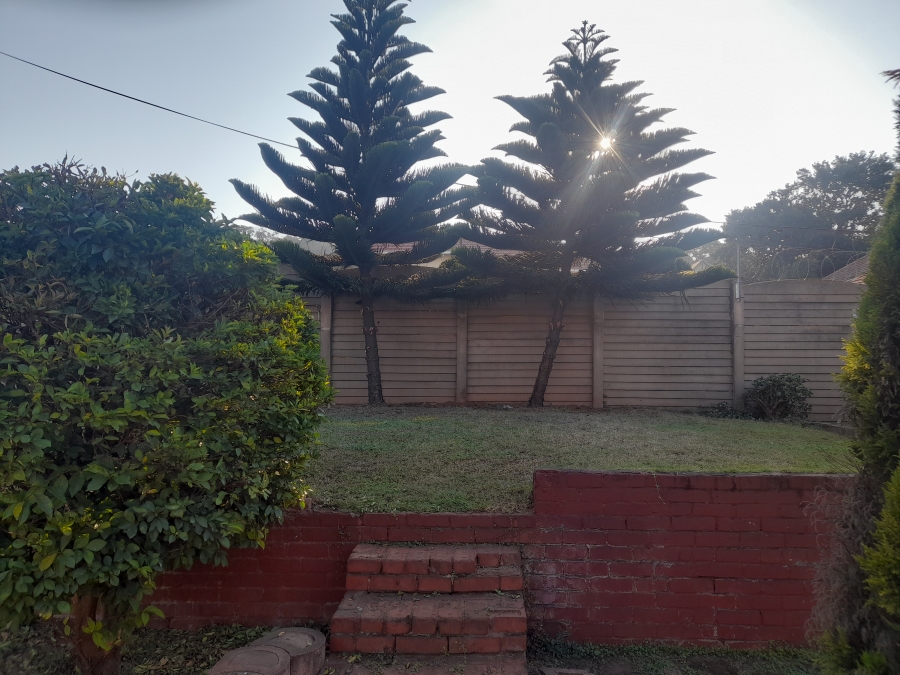 To Let 1 Bedroom Property for Rent in Montclair KwaZulu-Natal