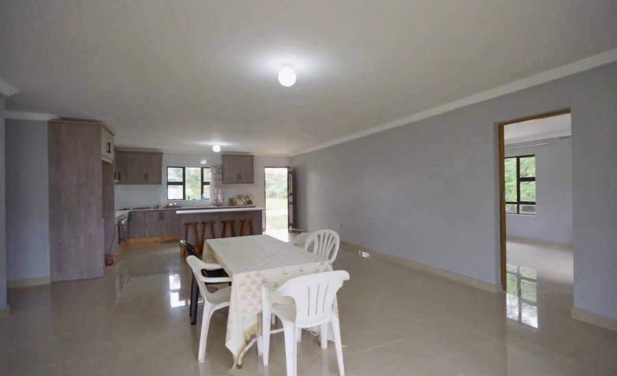 5 Bedroom Property for Sale in Crestholme KwaZulu-Natal