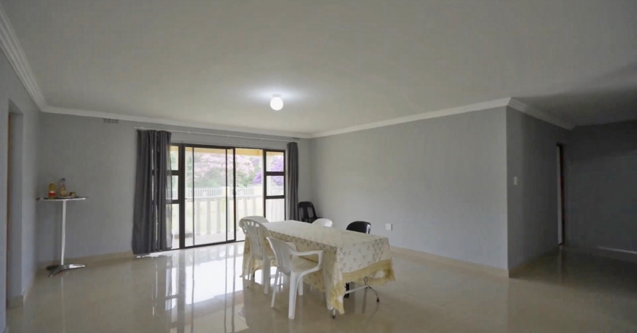 5 Bedroom Property for Sale in Crestholme KwaZulu-Natal