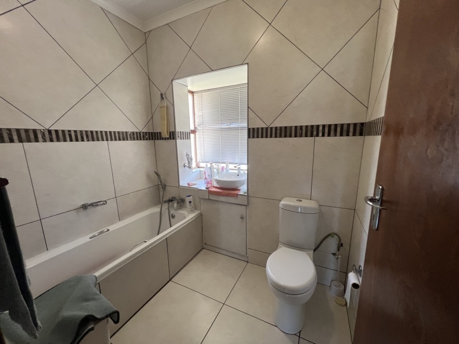 3 Bedroom Property for Sale in St Michaels On Sea KwaZulu-Natal