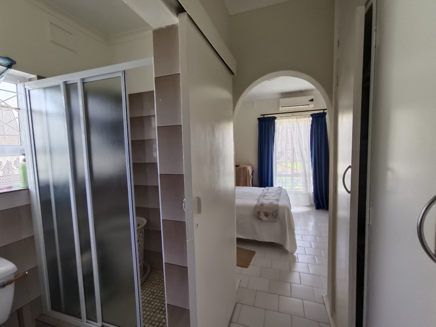 2 Bedroom Property for Sale in Uvongo Beach KwaZulu-Natal