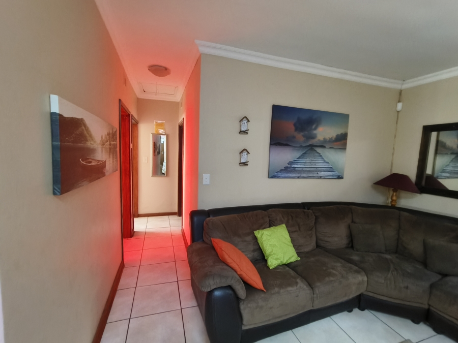 3 Bedroom Property for Sale in Uvongo KwaZulu-Natal