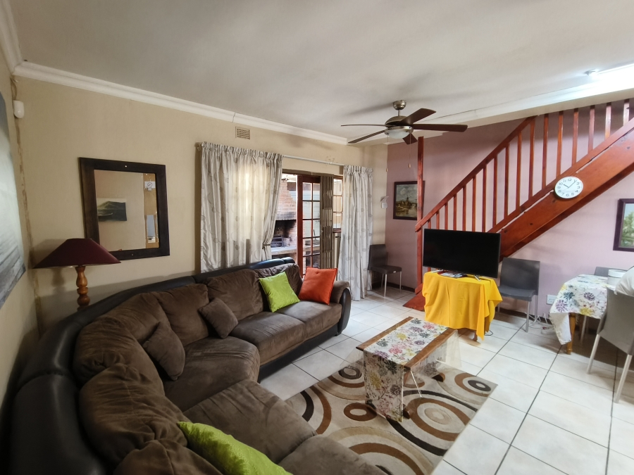 3 Bedroom Property for Sale in Uvongo KwaZulu-Natal