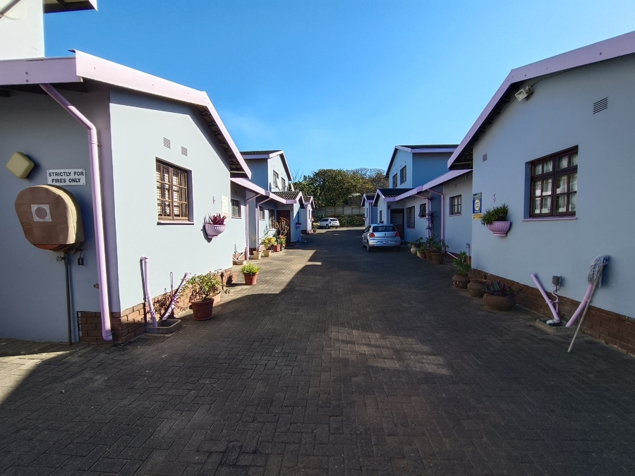 3 Bedroom Property for Sale in Uvongo KwaZulu-Natal