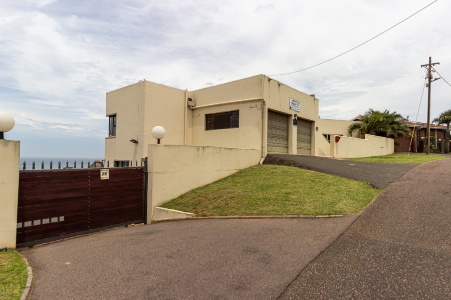 7 Bedroom Property for Sale in Ocean View KwaZulu-Natal