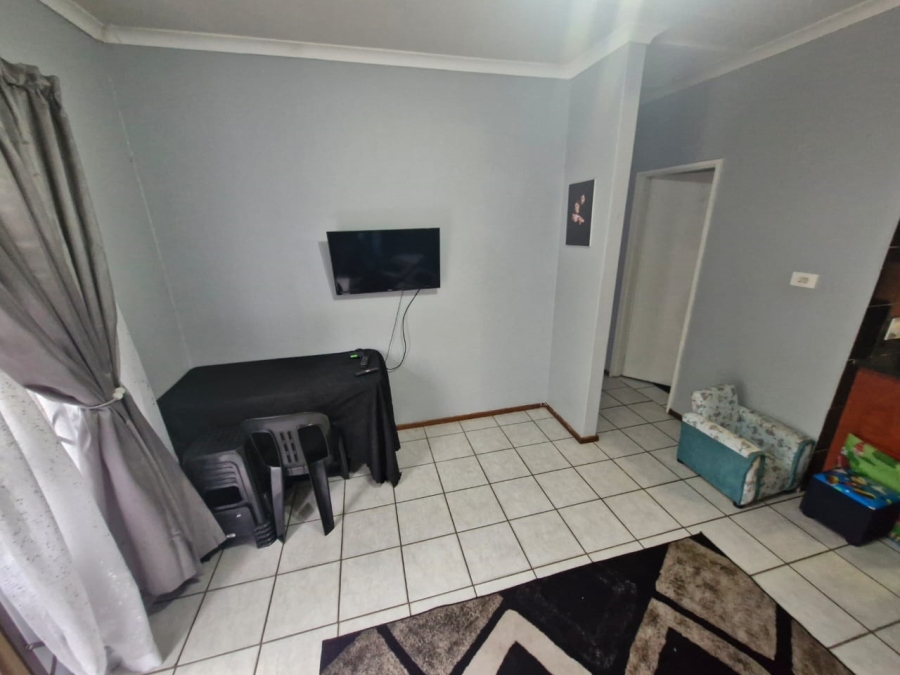 To Let 2 Bedroom Property for Rent in Escombe KwaZulu-Natal