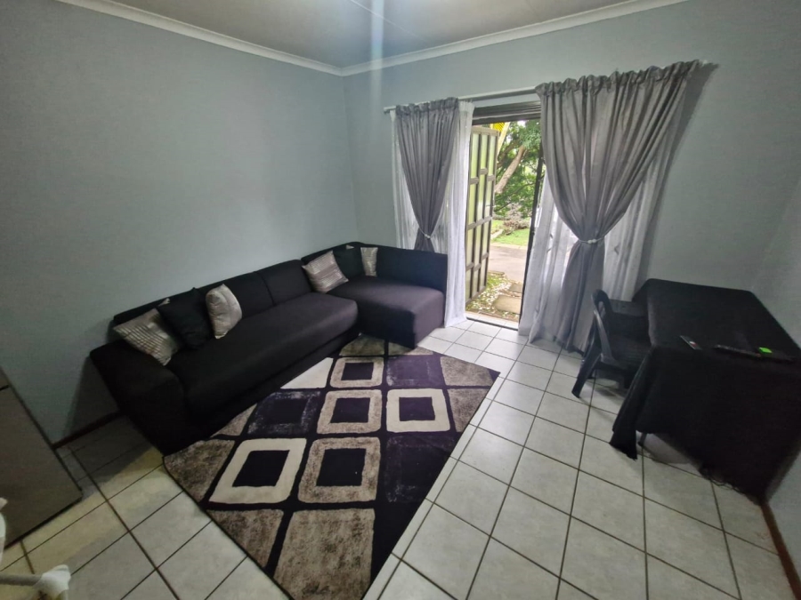 To Let 2 Bedroom Property for Rent in Escombe KwaZulu-Natal