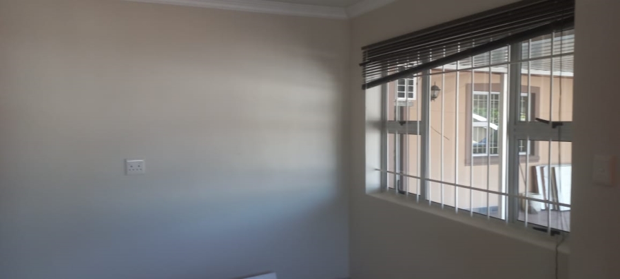 To Let 1 Bedroom Property for Rent in Malvern KwaZulu-Natal