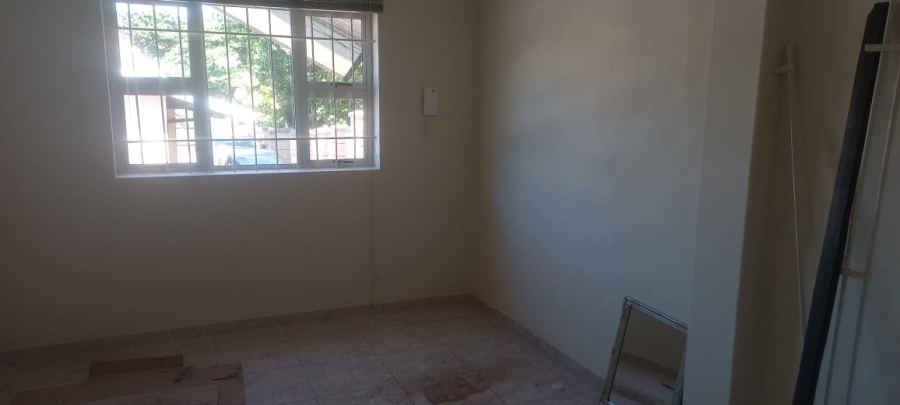 To Let 1 Bedroom Property for Rent in Malvern KwaZulu-Natal