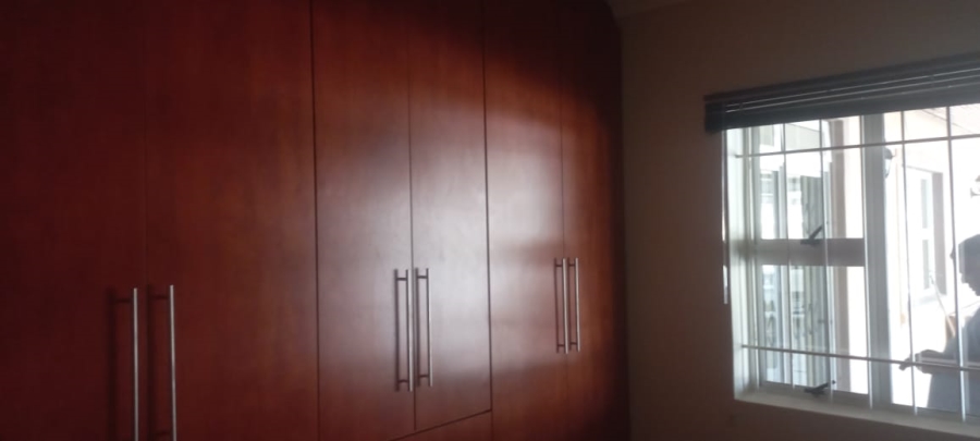 To Let 1 Bedroom Property for Rent in Malvern KwaZulu-Natal