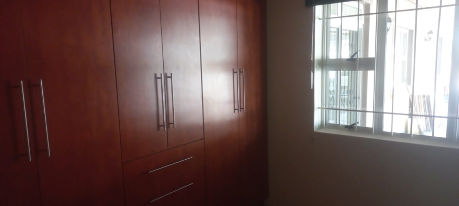 To Let 1 Bedroom Property for Rent in Malvern KwaZulu-Natal