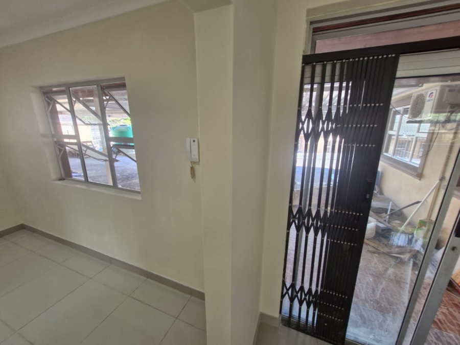 To Let 2 Bedroom Property for Rent in Malvern KwaZulu-Natal