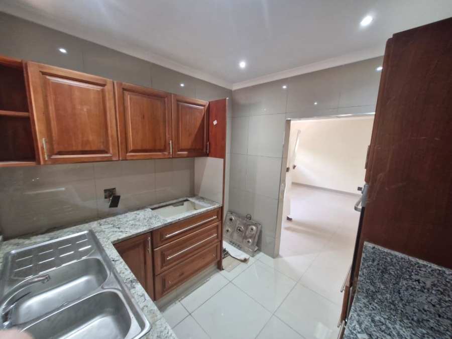 To Let 2 Bedroom Property for Rent in Malvern KwaZulu-Natal